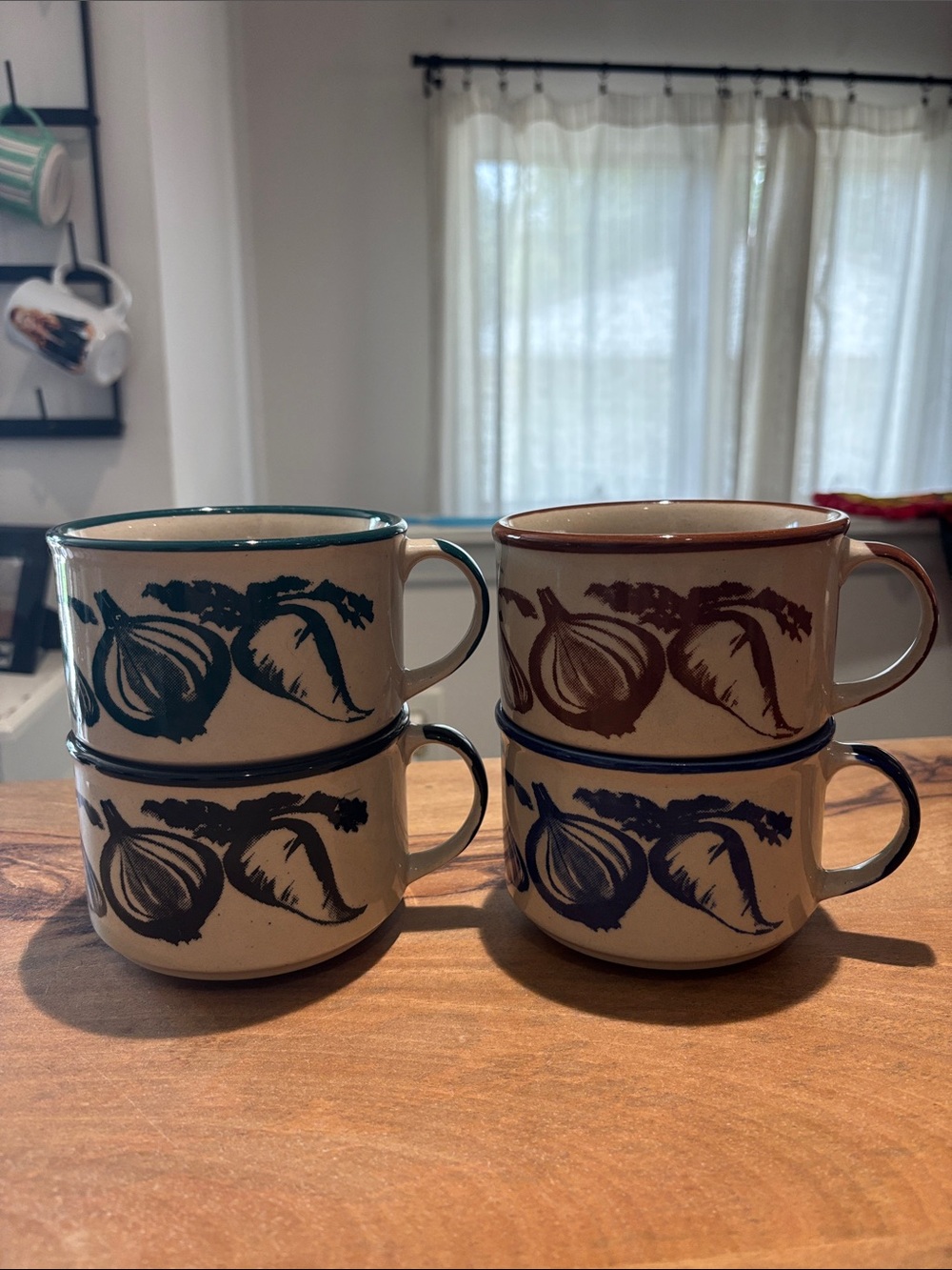 Vintage Ceramic Soup Mugs veggies large Set of 4 (Blue, Green, Brown Trim) EUC